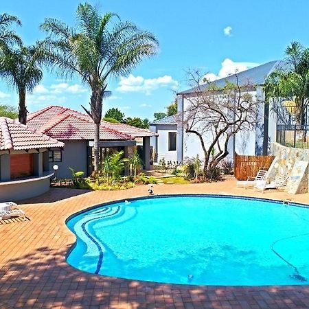 Ultimate Sky _ 2 Bedroom Villa Претория Екстериор снимка