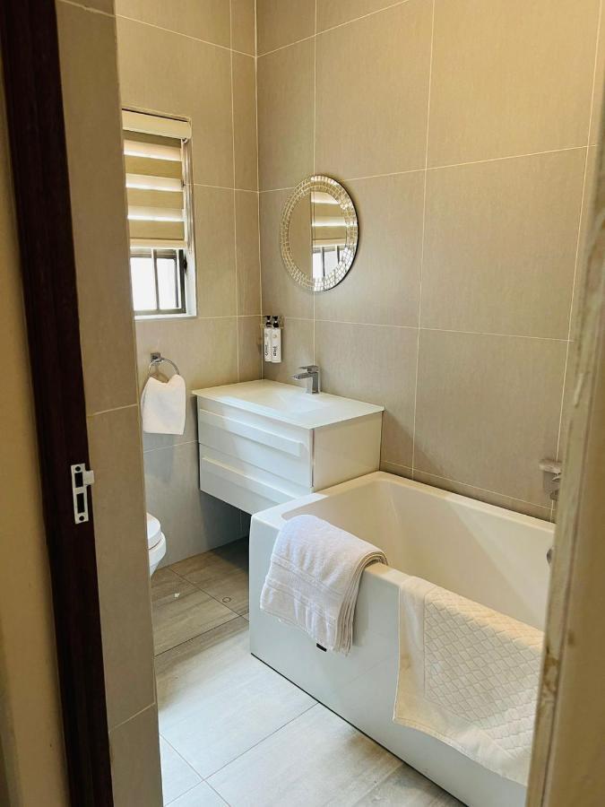 Ultimate Sky _ 2 Bedroom Villa Претория Екстериор снимка